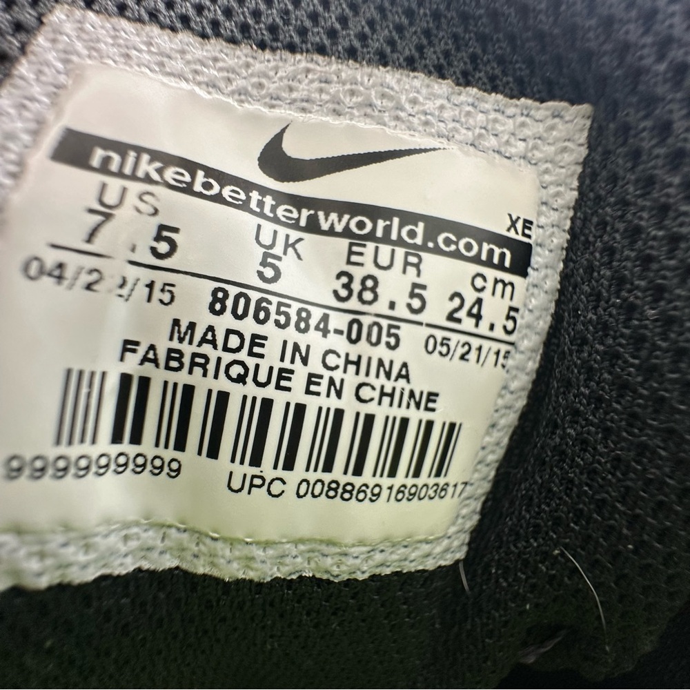 Nike Women’s Zoom Structure 19 Gray Running Shoes Athletic Sneakers Size 7.5 - Picture 8 of 11
